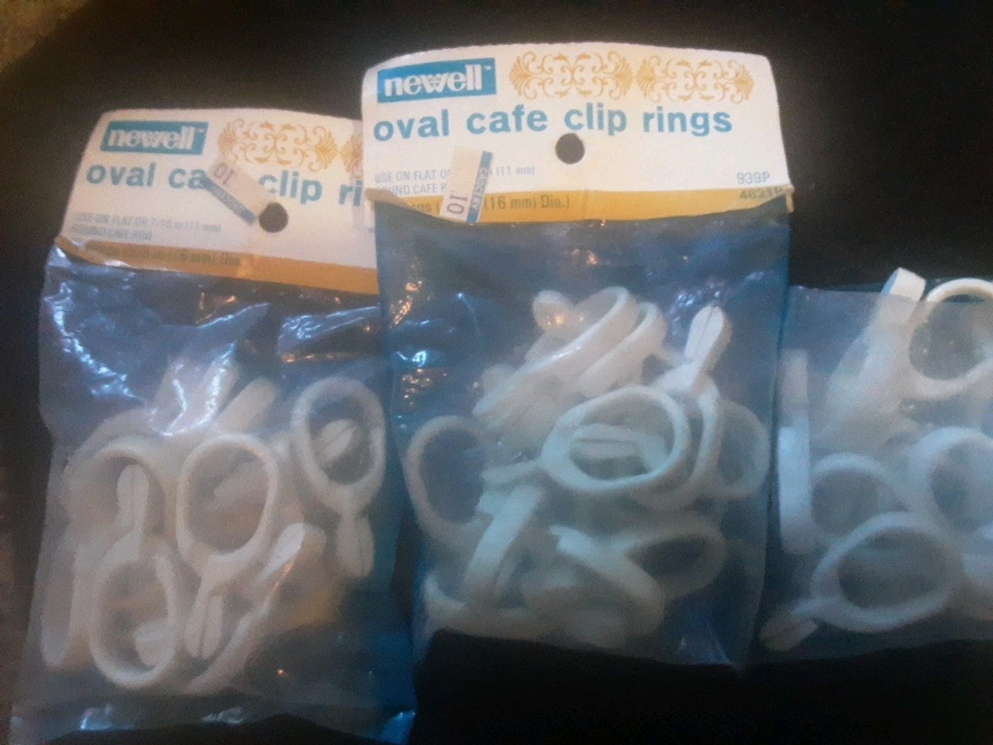 Lot 42 Vtg Cafe Ring Clips Ivory Plastic Clips-Round or Flat Curtain Rods-Craft