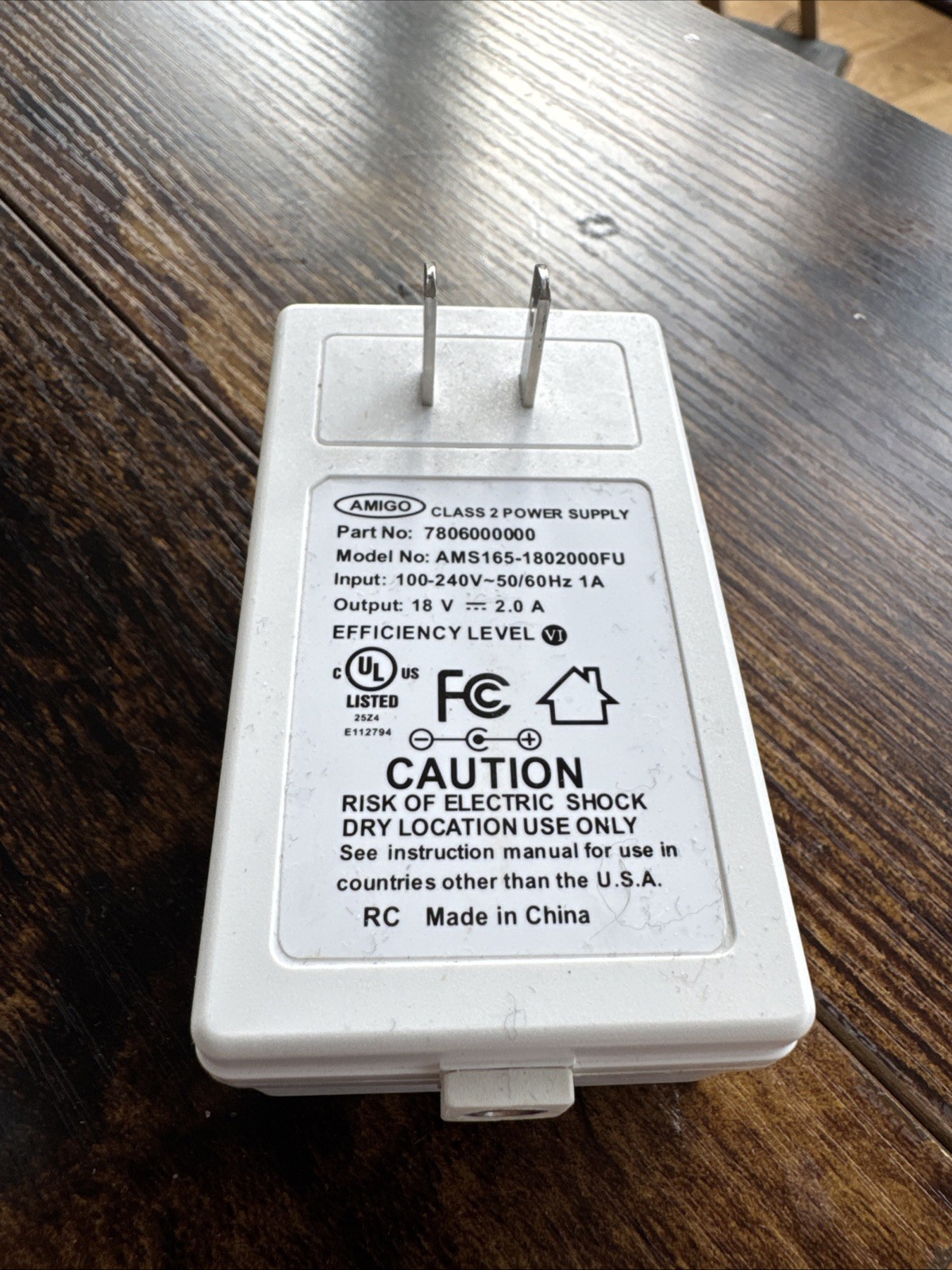 Hunter Douglas 18V DC Power Supply — Powerview
