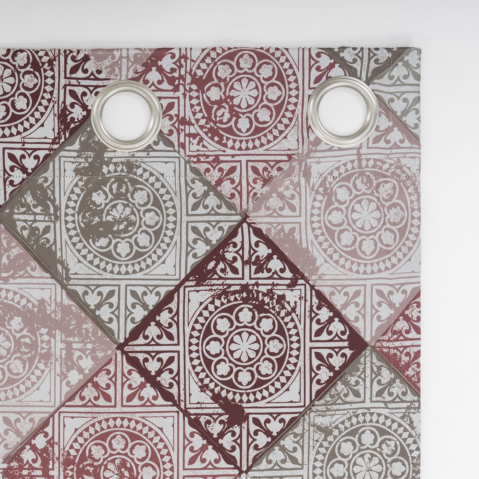 Sun Zero Reardon Global Medallion Print 54″W x 63″L (Pack of 1), Rosewine