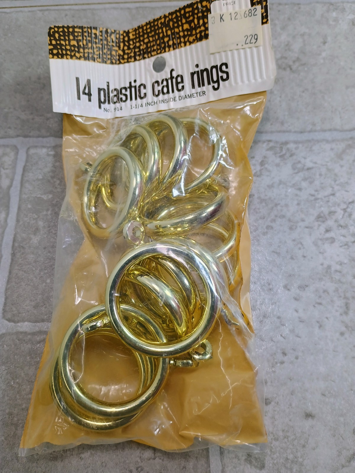 Vintage Kenney MFG Plastic Cafe Rings Pack of 14 For Pin On Drapery Hooks NOS