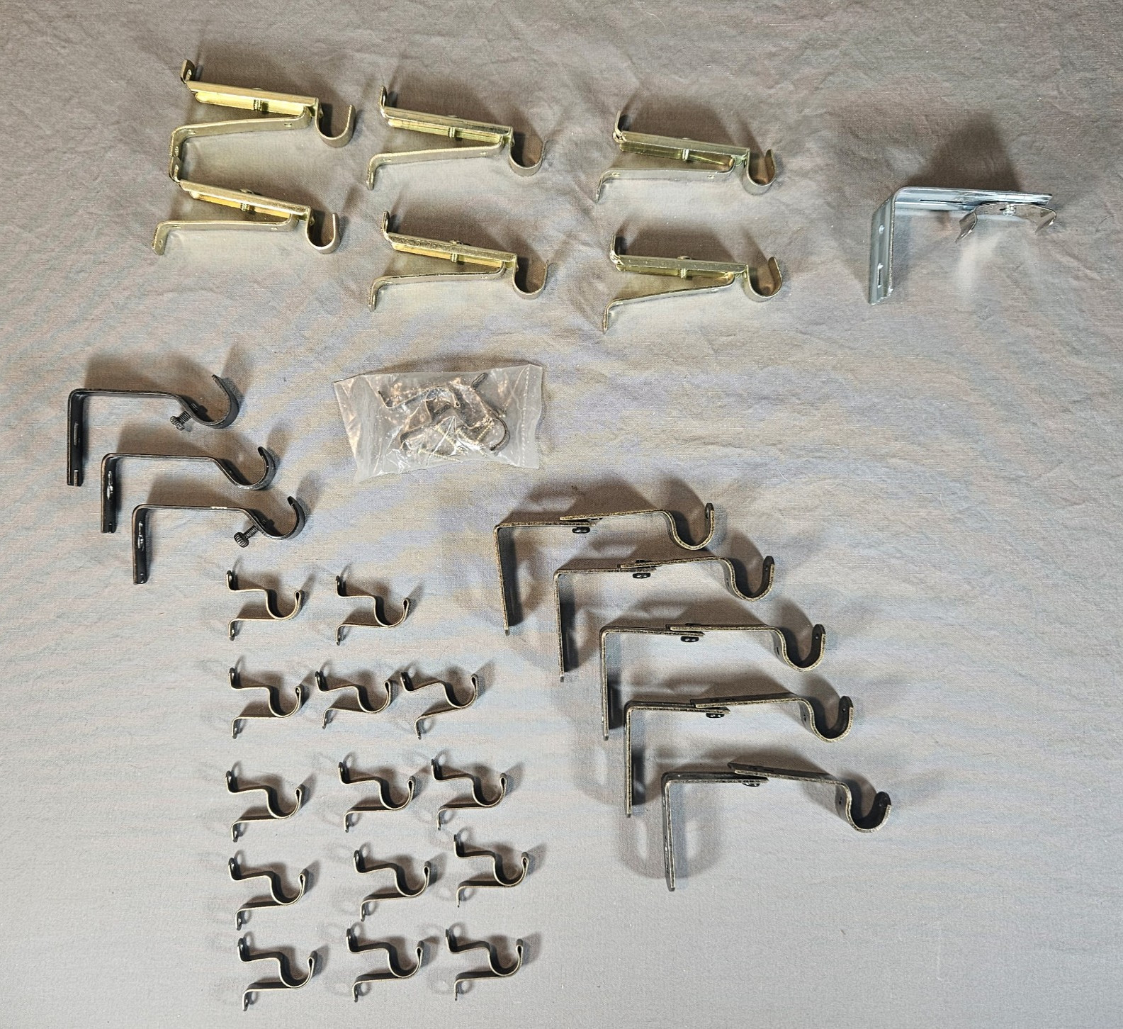 Metal Curtain Rod Wall-Mount Hardware 32 Pieces