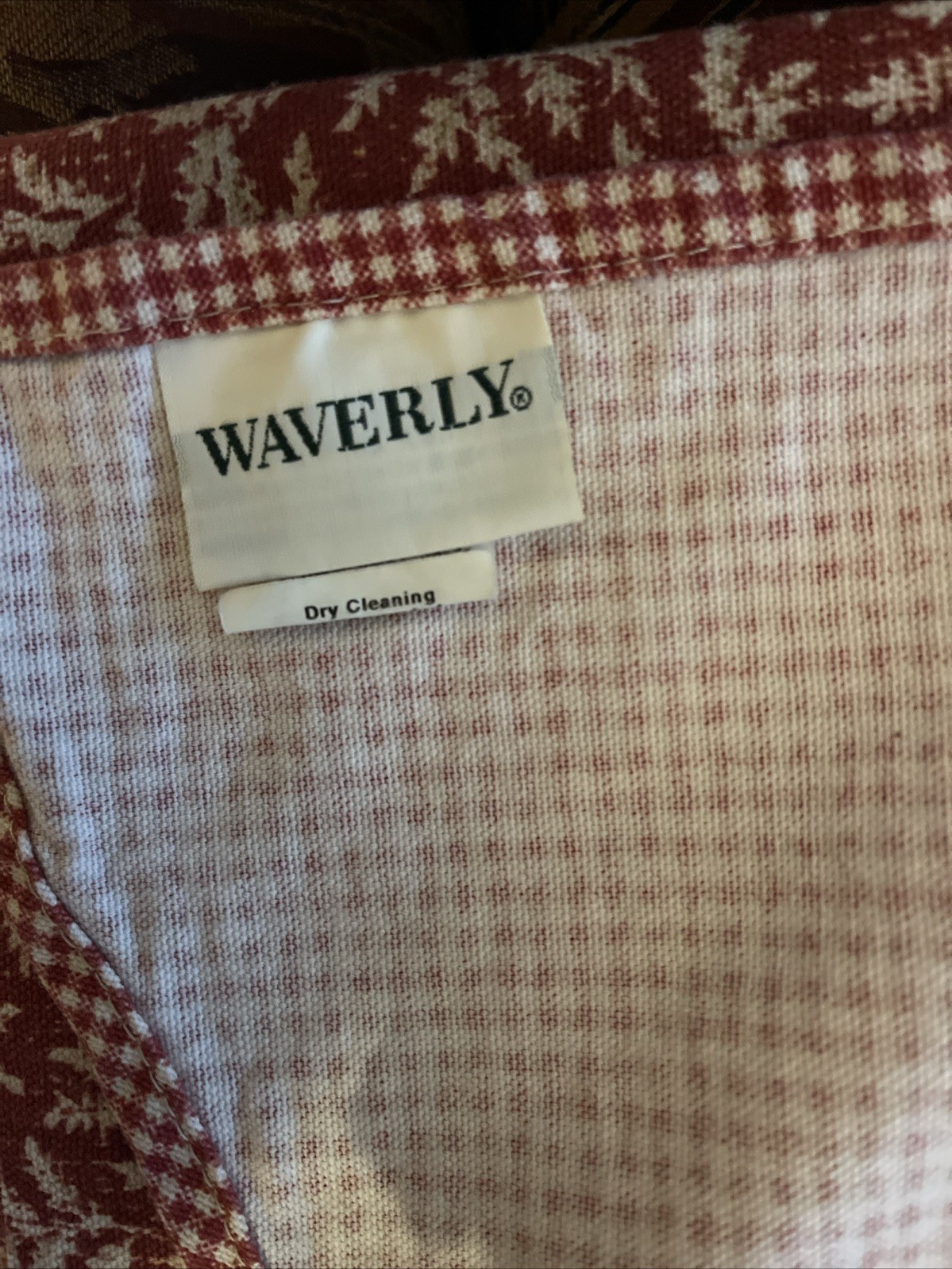 Waverly Valance Layered Red Gingham Fernwood Leaves 75×15 Scalloped