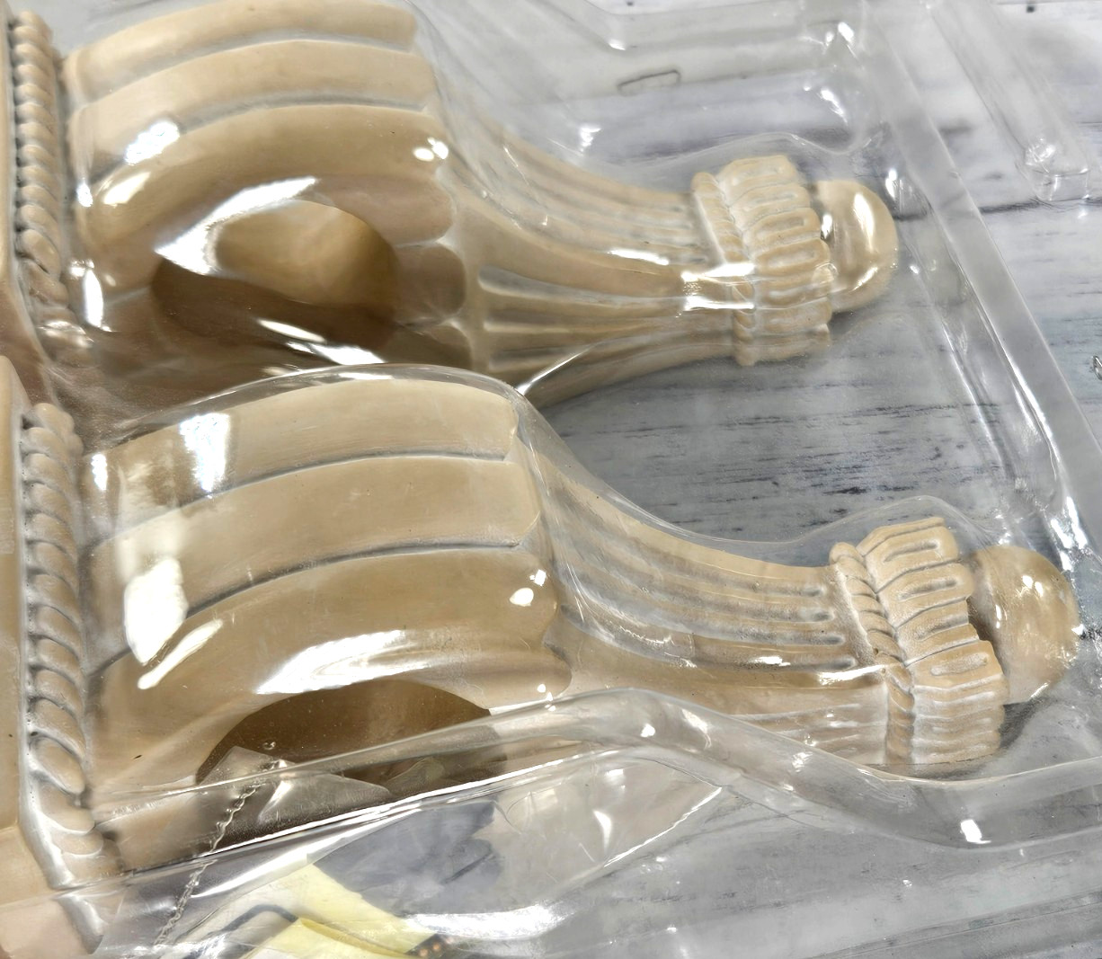 VTG Decorative Sconce Set of 2 K-Mart Woodland Collection 13470 for Curtain Rod