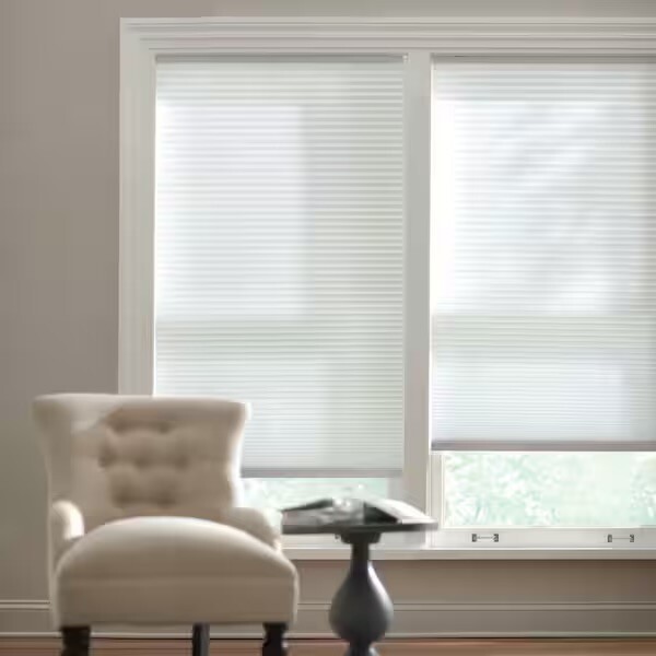 HDC Cordless Light Filtering Cellular 31″ W x 48″ L Shade in Snow Drift, NEW