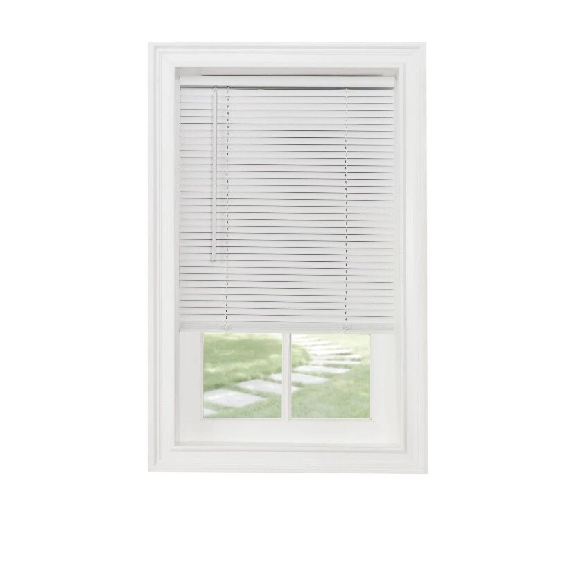 Achim Home Decor Cordless Mini Blind, 70″ x 64″, Light Filtering with 1″ Slats