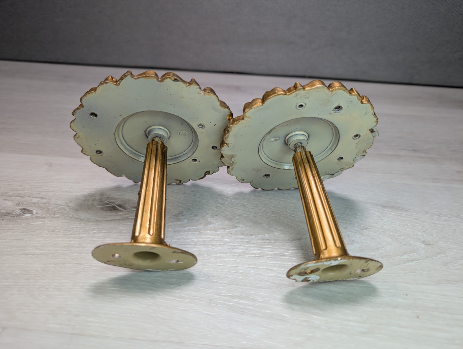 Lot – 4 Vintage Medallion Plastic Gold Curtain Tie Back Towel Holder 4” Art Deco