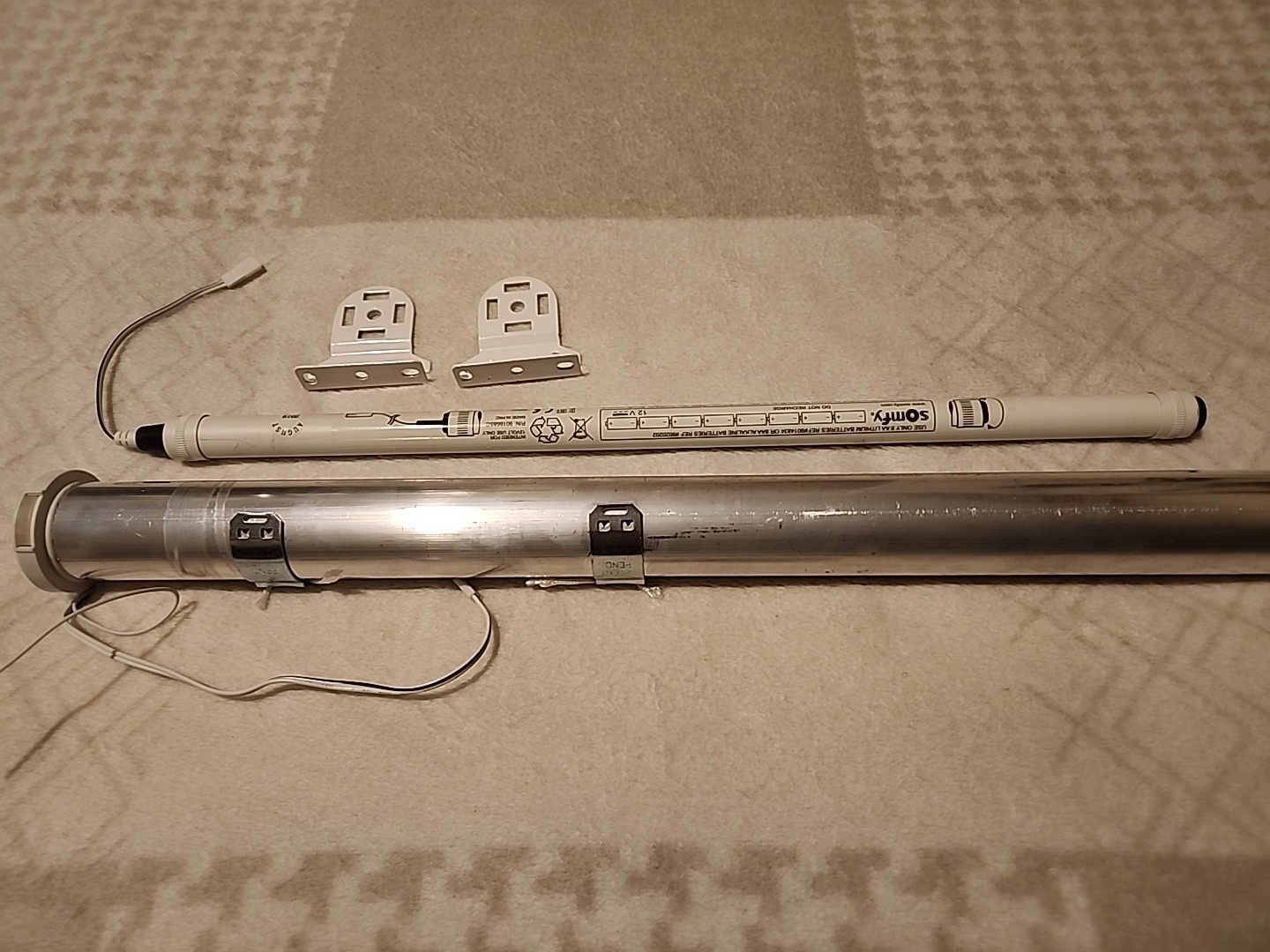 Somfy Roll Up 28 RTS Roman Shade Motor Tube And Battery Pack
