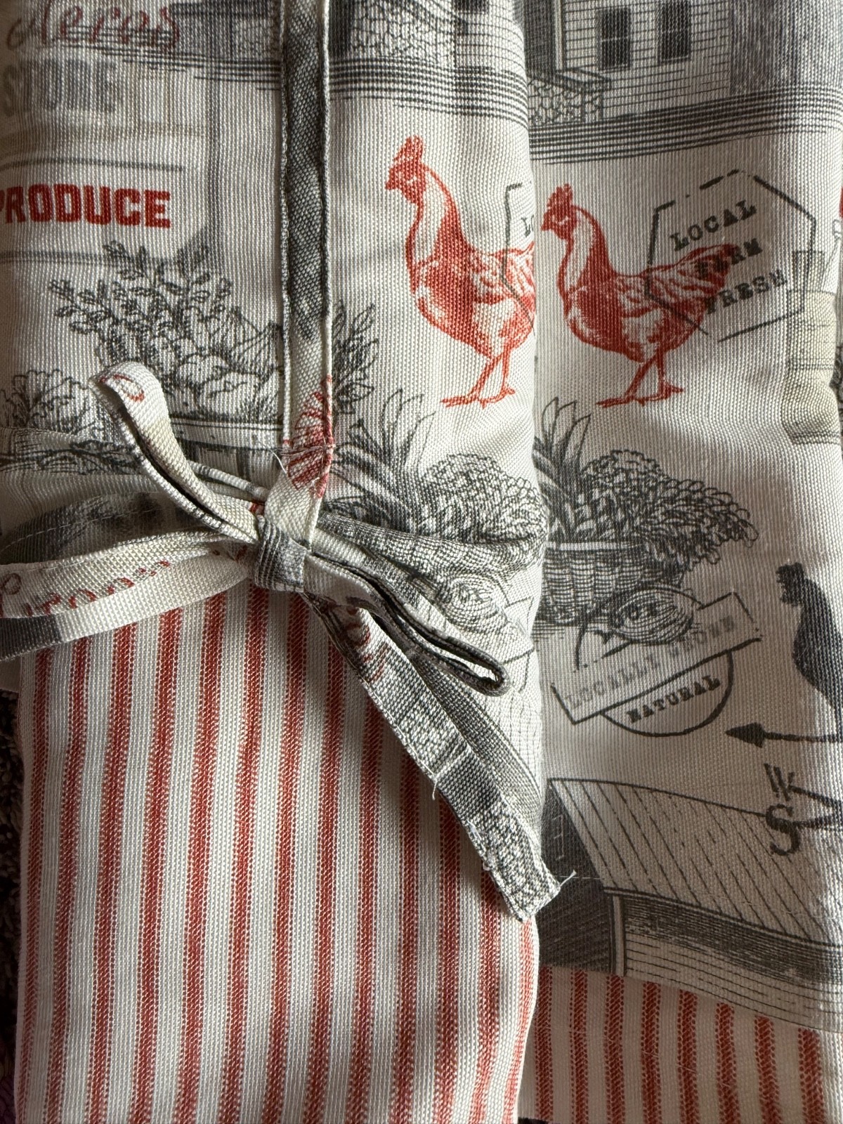 Better Homes & Gardens Rustic Farmhouse Kitchen Window Valance Rooster, 1 panel