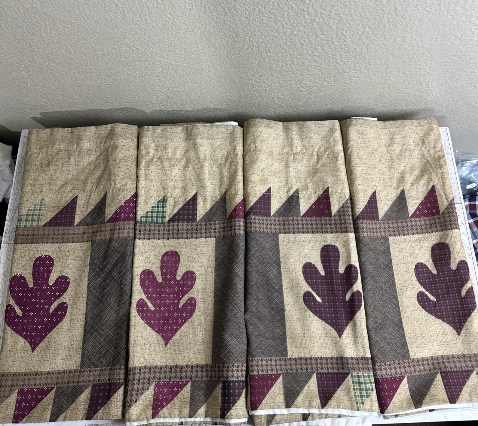 Rustic Valance Primitive 60″ x 18″ 2sets= 4 Pcs. 1 Pillow Case Pine Tree 29″x22″