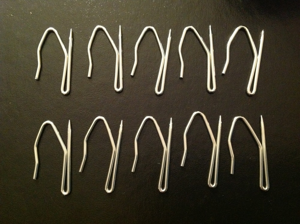 Set Of 10 1 1/2″ HEAVY-DUTY PIN-ON DRAPERY HOOKS NEW
