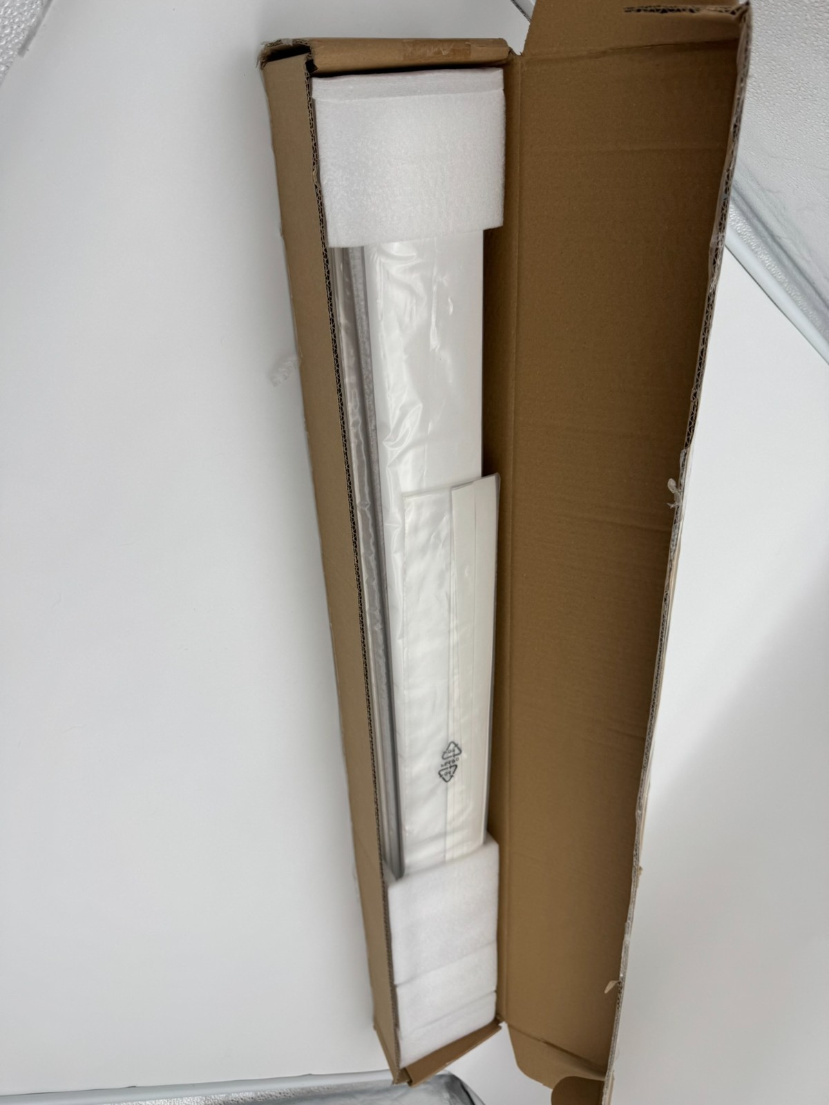 Grandekor No-Drill Motorized Blackout Blind – 34.5″ x 72″ – White Smart Shade