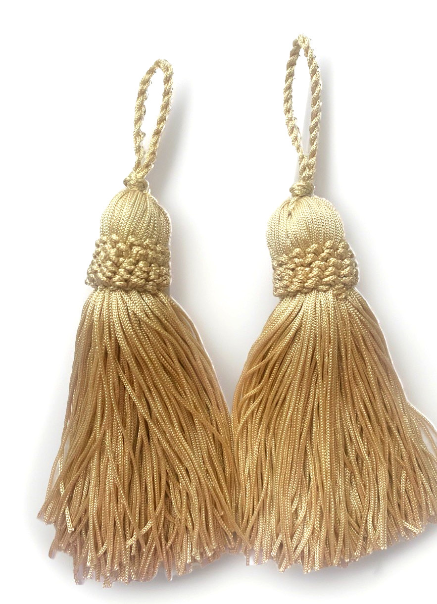 Pair Of Vintage Ivory White Ornate Curtain Tassels 6.5″ Pulls Crafts Sewing