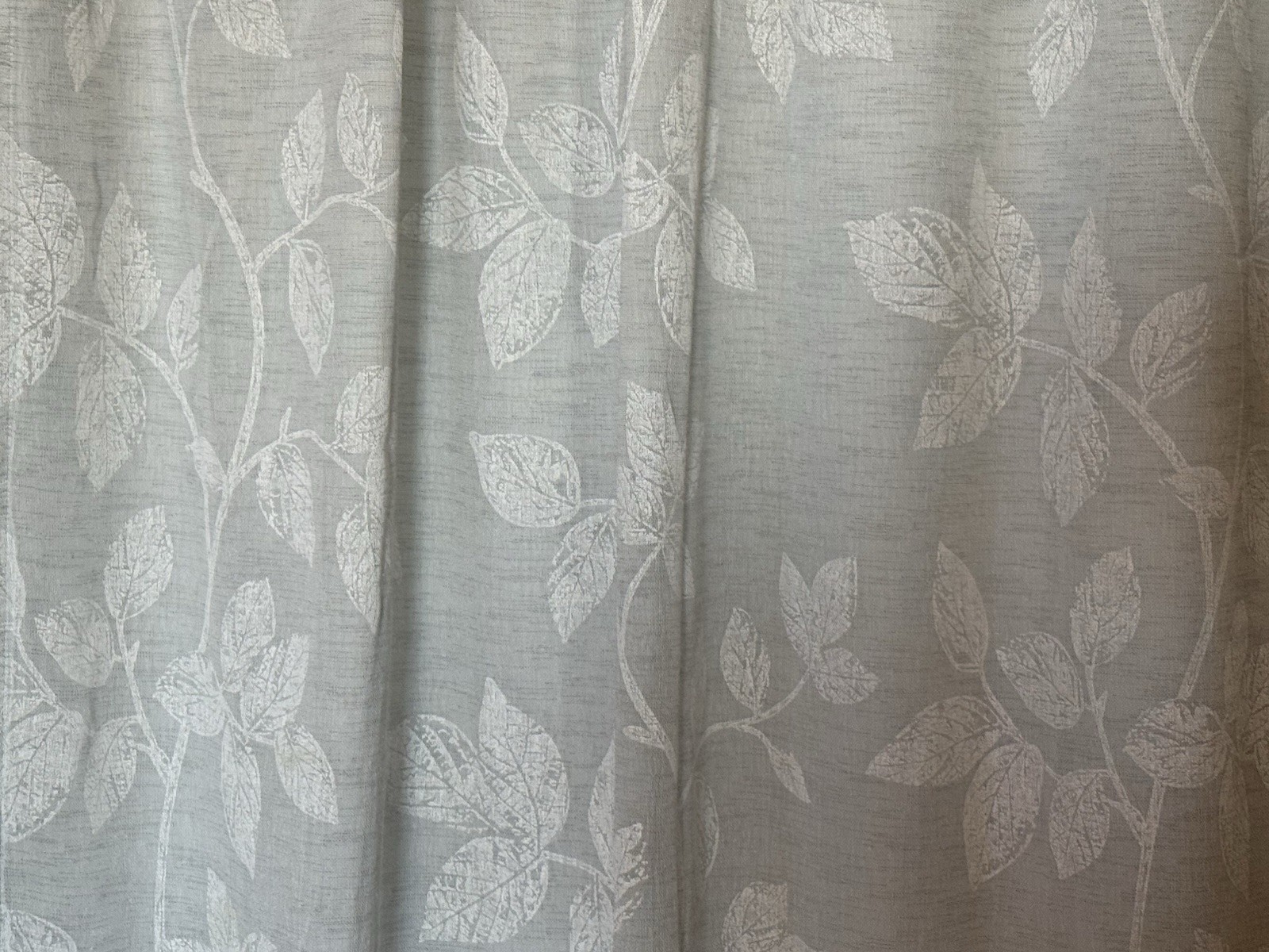 2 BROOKSTONE Blackout Thermal ZOEY LEAF Panels Ea 84”X50” Light Sage & White
