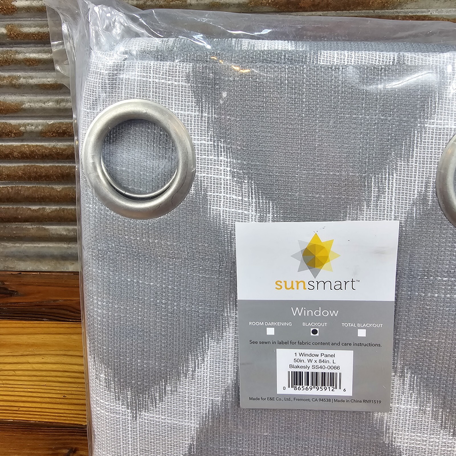 SunSmart Blakesly Printed Blackout Curtain Panel 50×84 New