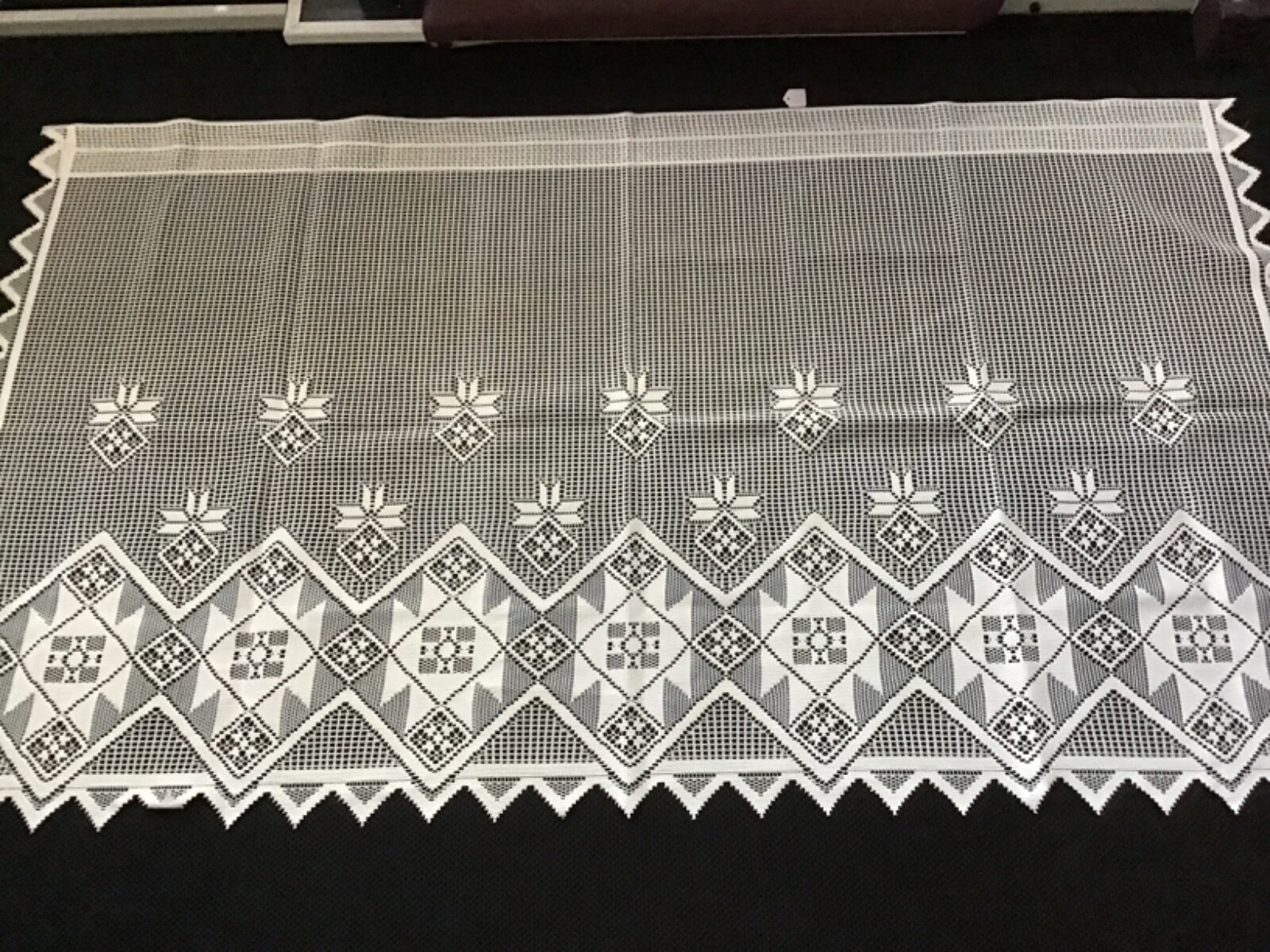 Window Tier Lace Ivory Patchwork Quilt design 60’W x 35’L
