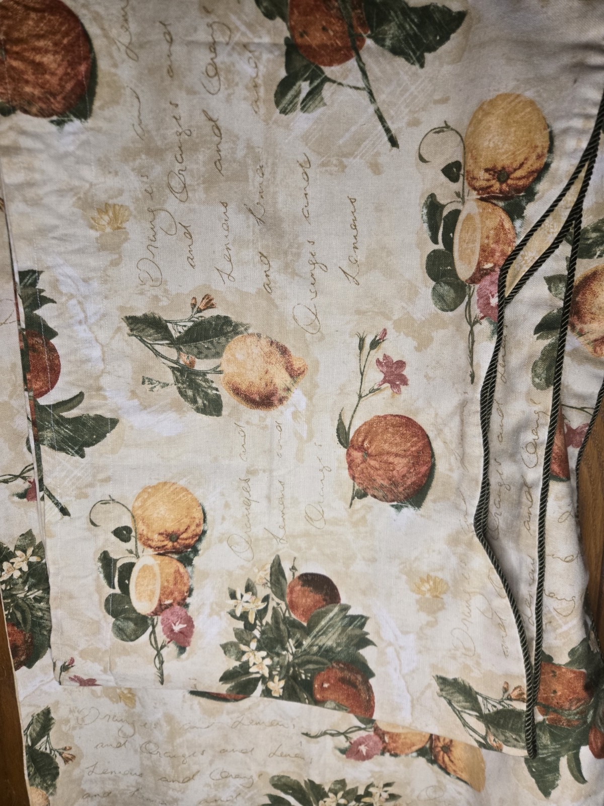 Waverly Valance Lemon/Orange Provença La Frutta 110”x18” w/2 Side Panels 27″x84″