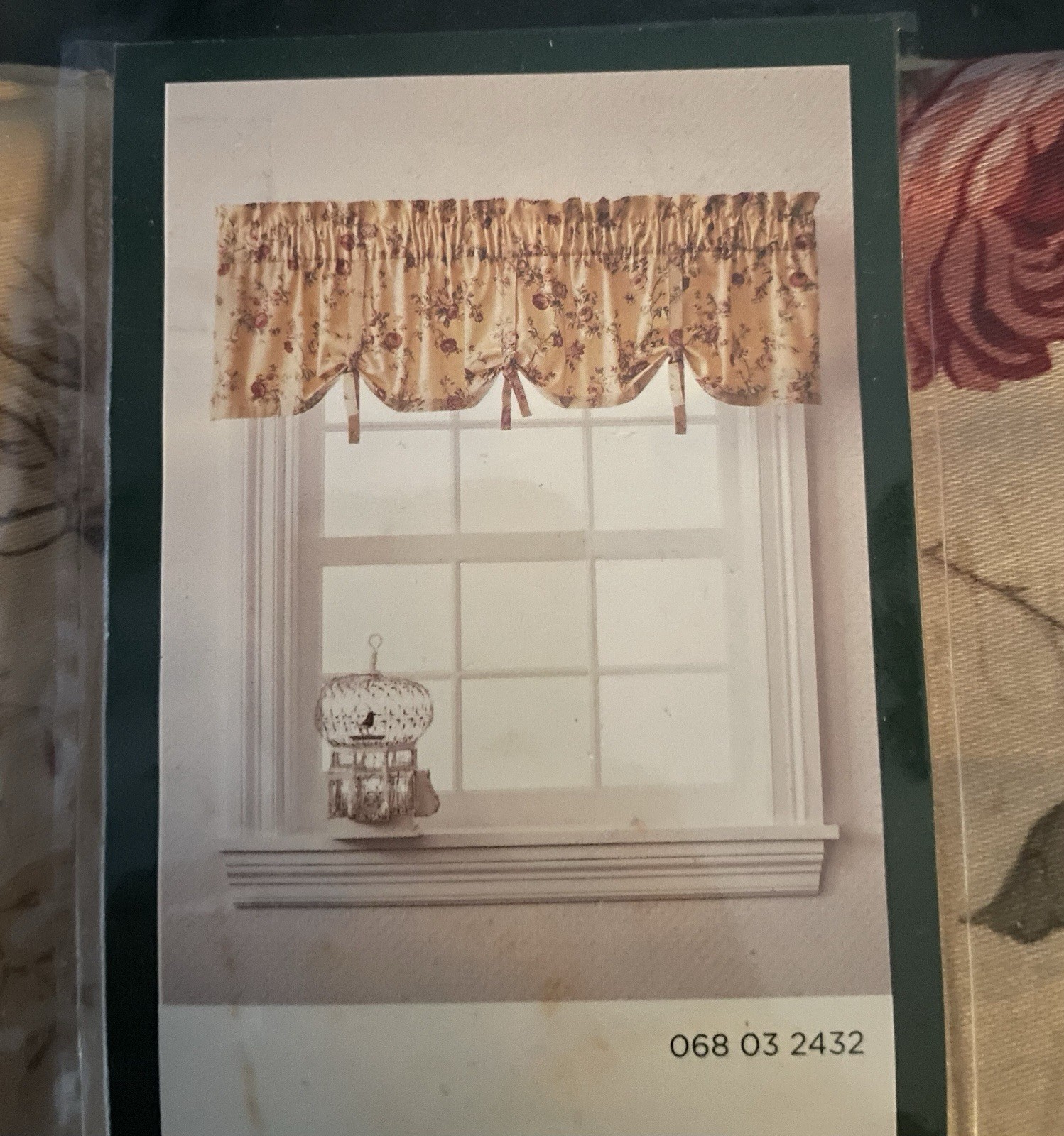 New In Package Waverly Sonata Floral Roses Window Valance 69×18 Cotton