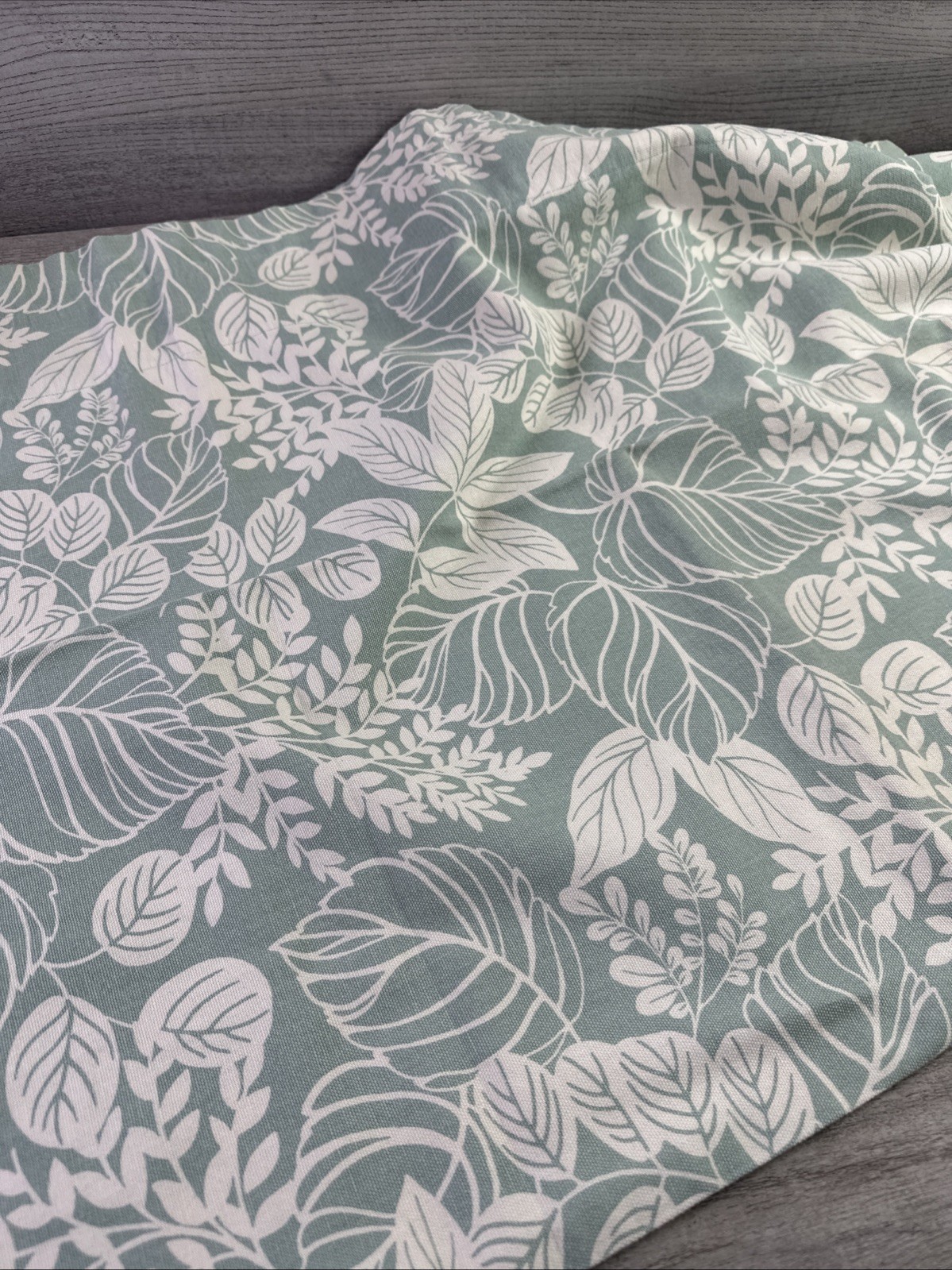 Handmade Valance Rod Pocket Light Green & Ivory Leaves 22 ”W x 64 ” L