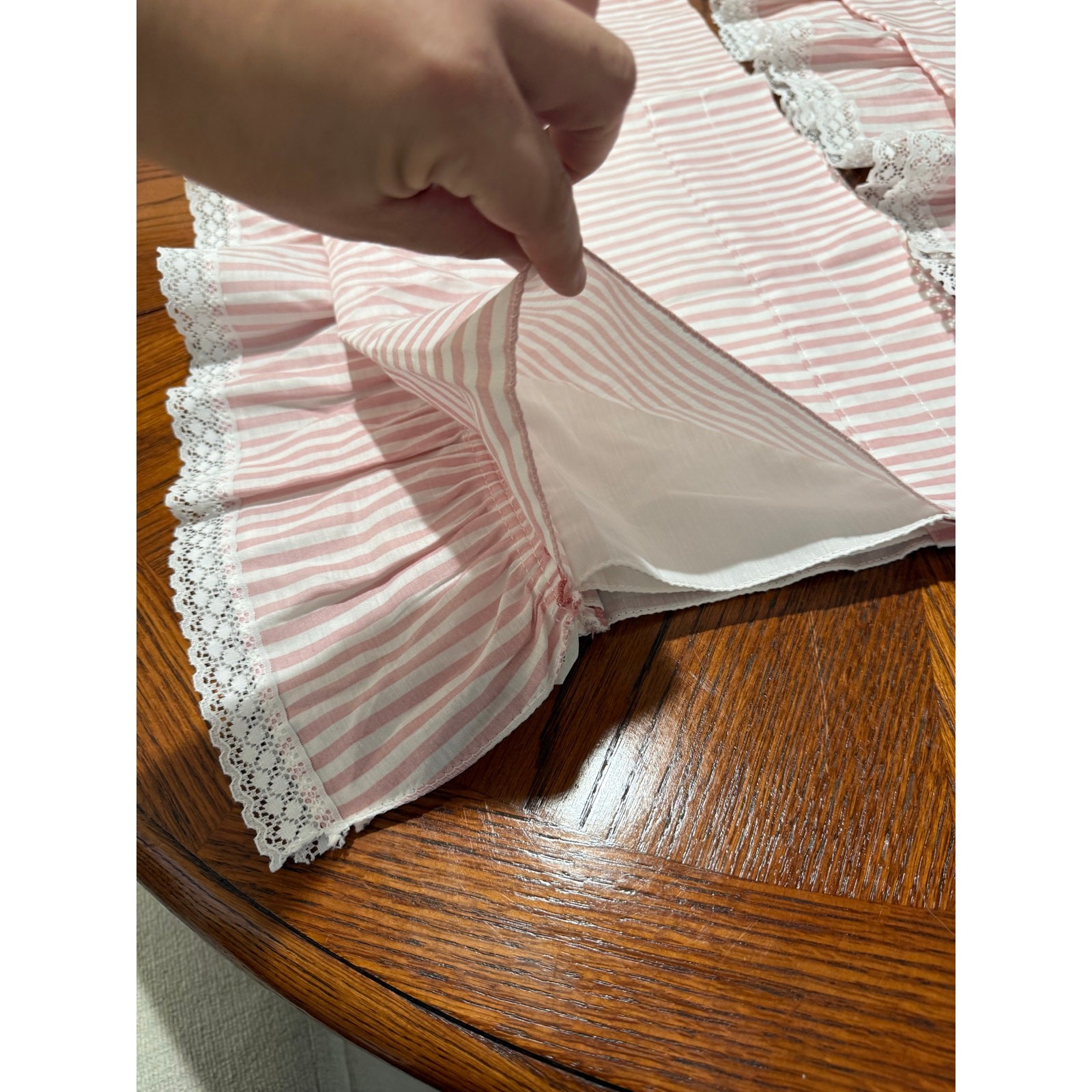 Vintage Set 2 Pink Striped Valance Curtains 64×16 Lace Ruffle Edge Girls Nursery
