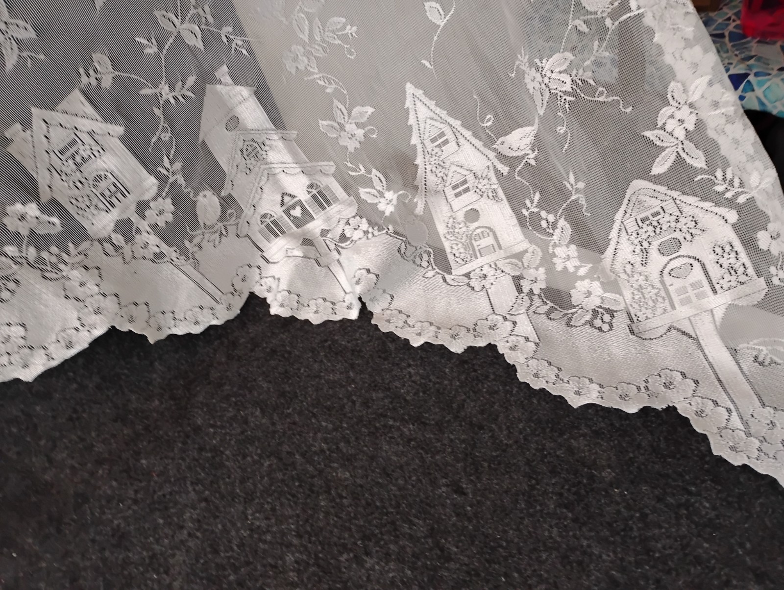 Pair White Floral Lace Triangle Valance Swag Sheer Bird House Birds Floral 28×36