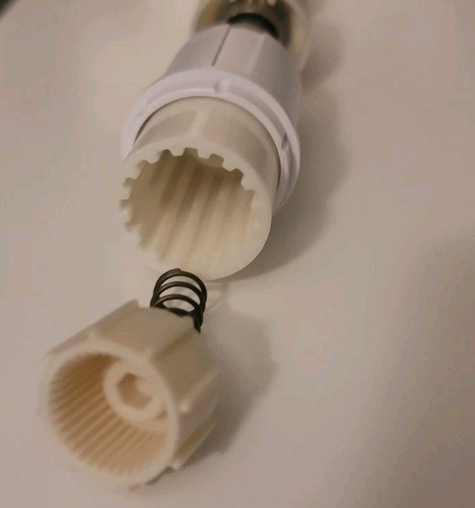 Hunter Douglas Powerview Gen2/Gen3 Idler Assembly – 1 3/8″ Roller Shade Cassette