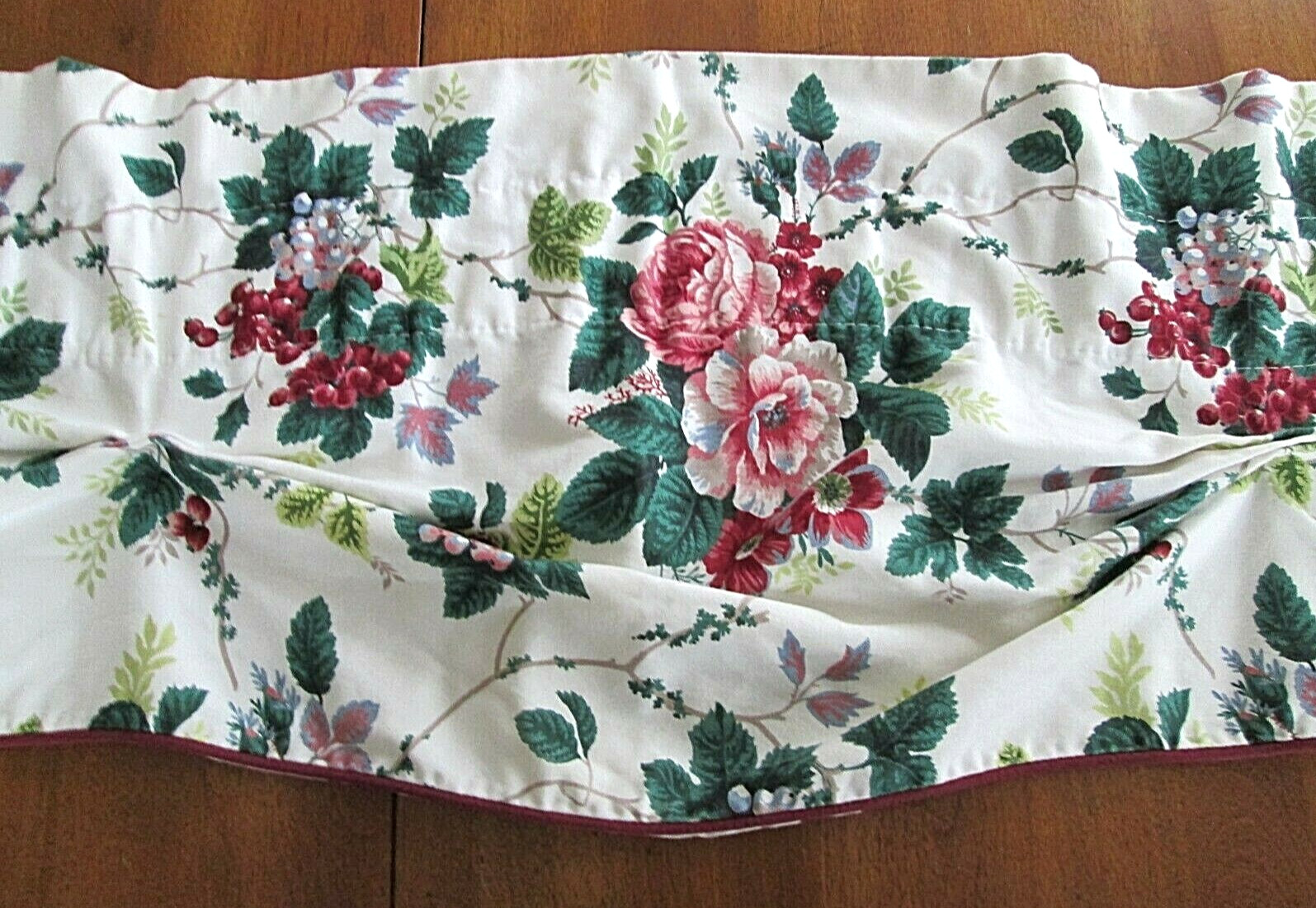 Waverly Pleasant Valley Grapes Roses Lined Window Valance 76″ x16 Pinch Gathered