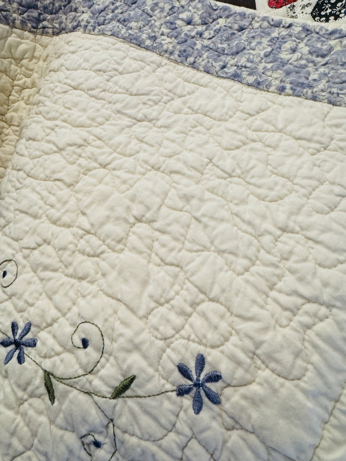 JCPenney Blue * Ivory COTTAGE Valance Quilted & Embroidery 14″ x 50″ FLORALS 3AV