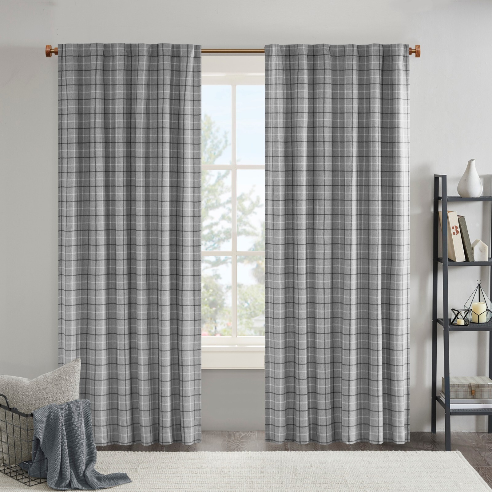 Madison Park Anaheim Plaid Rod Pocket and Back Tab Curtain Panel with Fleece Lin