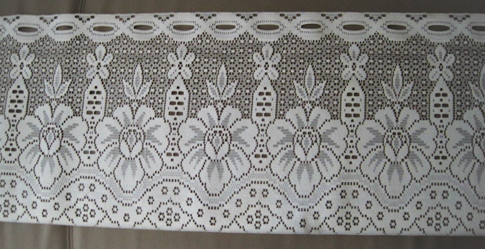 LACE CURTAIN VALANCE, SINGLE FLOWER DESIGN 12″ WIDTH DROP – SOLD BY THE YARD