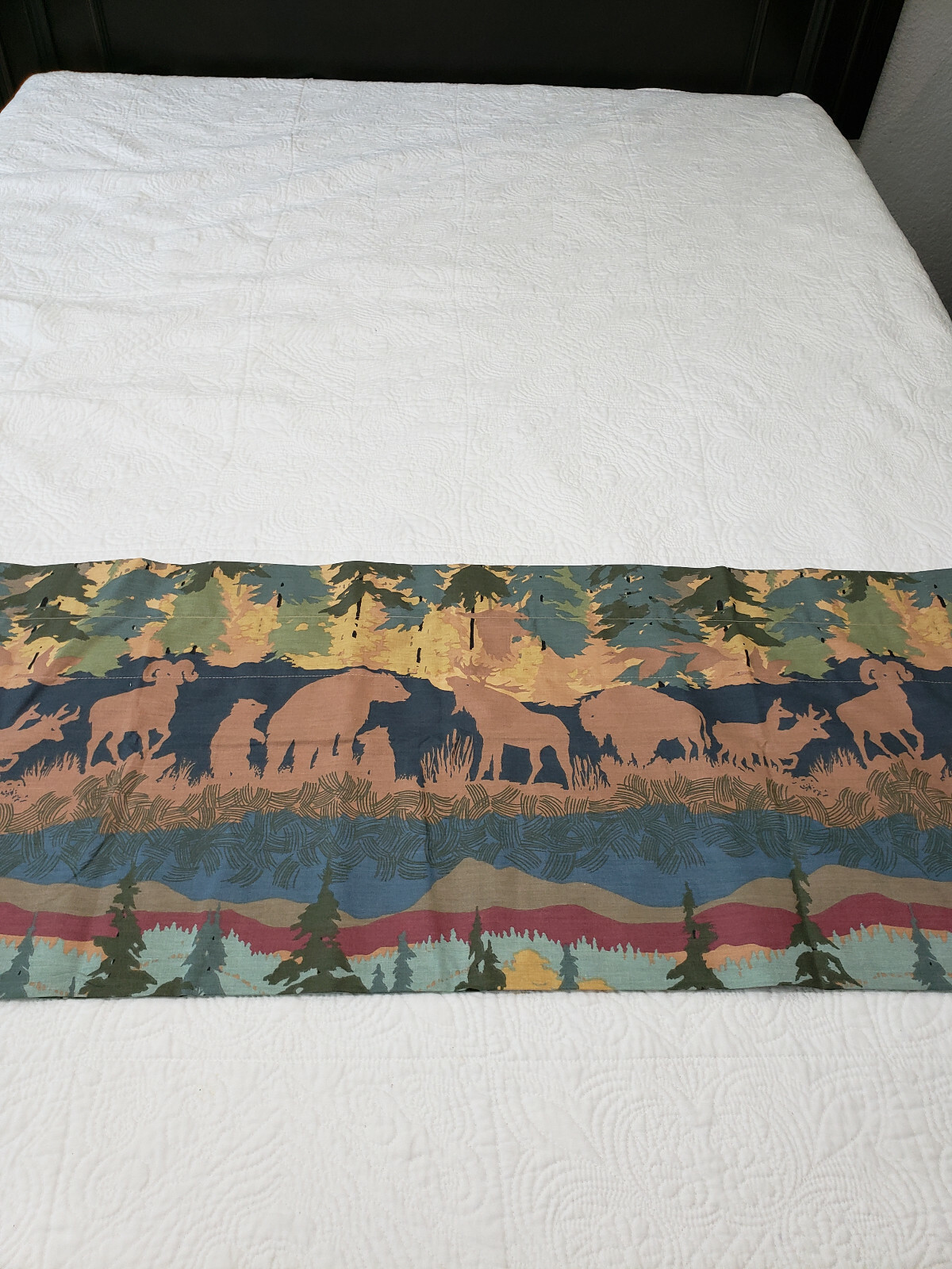 Hollander Valance Mountain Elk Buffalo MCM Bear Ram Made In USA 87 X 17.5 in