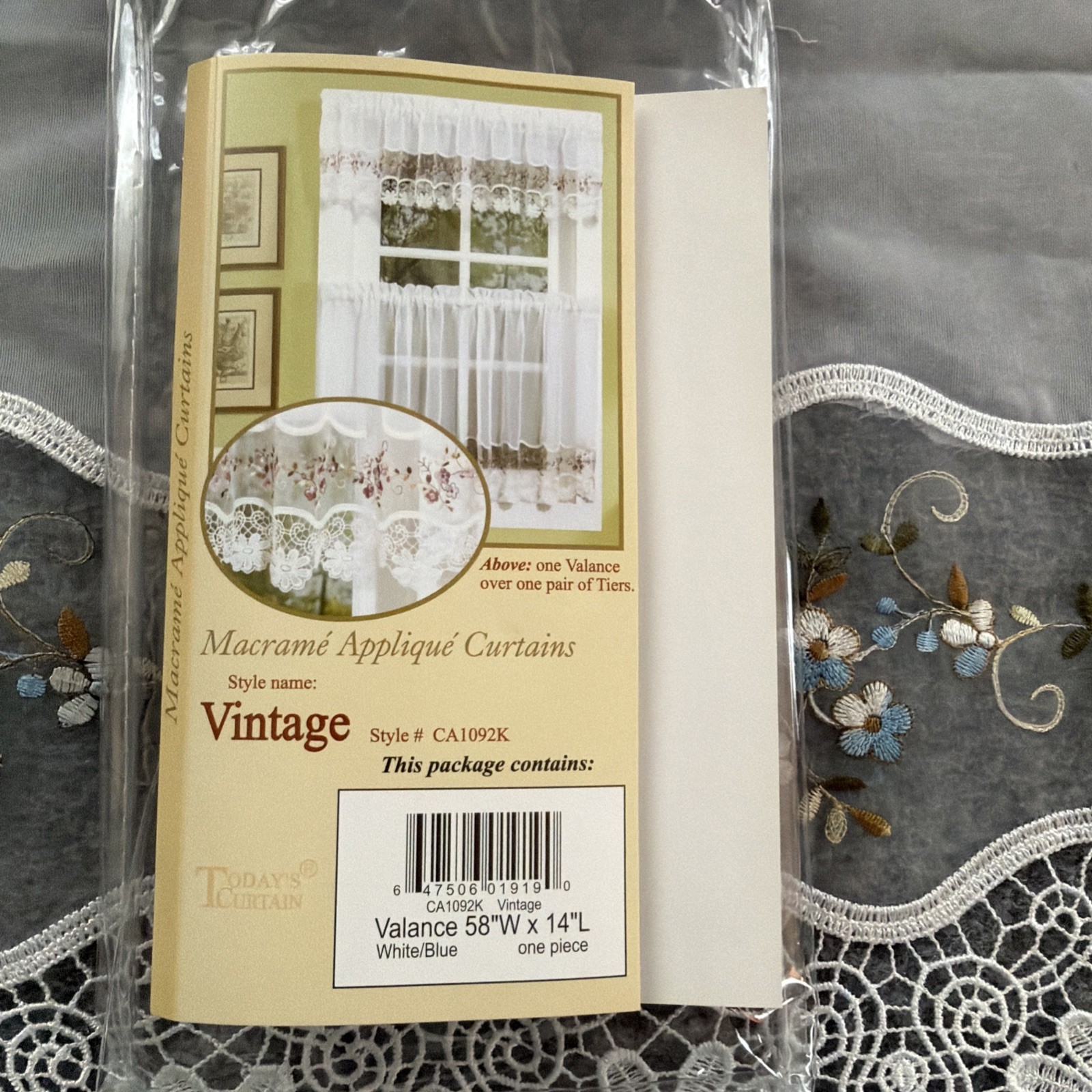 VTG Macrame Organza Valance White/Blue Floral Cottage/Cabin Core 58″W x 14″L NIP