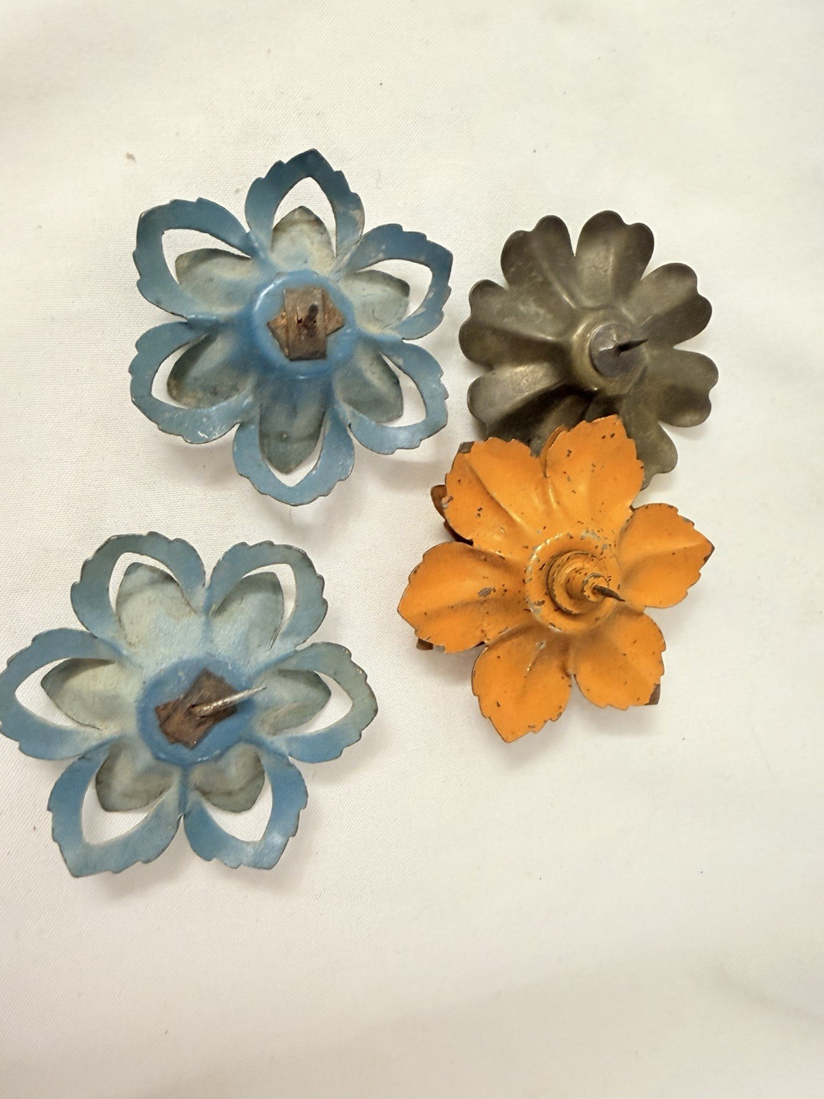 Old Vintage Curtain Drapery Push Pin Tie Backs Metal Lot Floral Flowers Apple