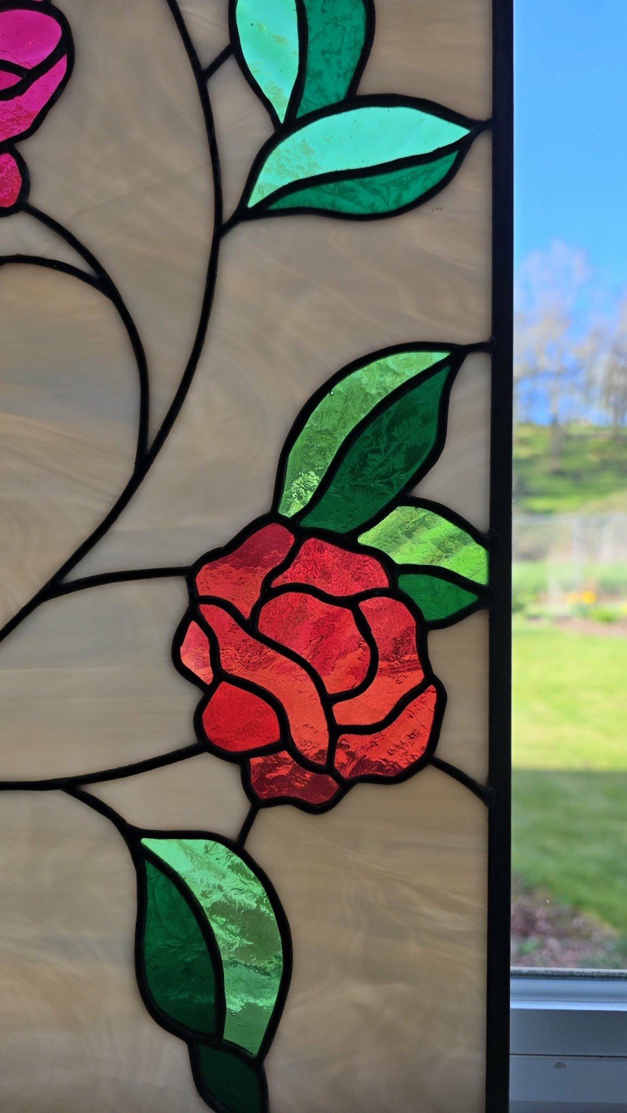 Stained Glass Red Rose Suncatcher Window Art Decor 17.5×10.5″ Vintage