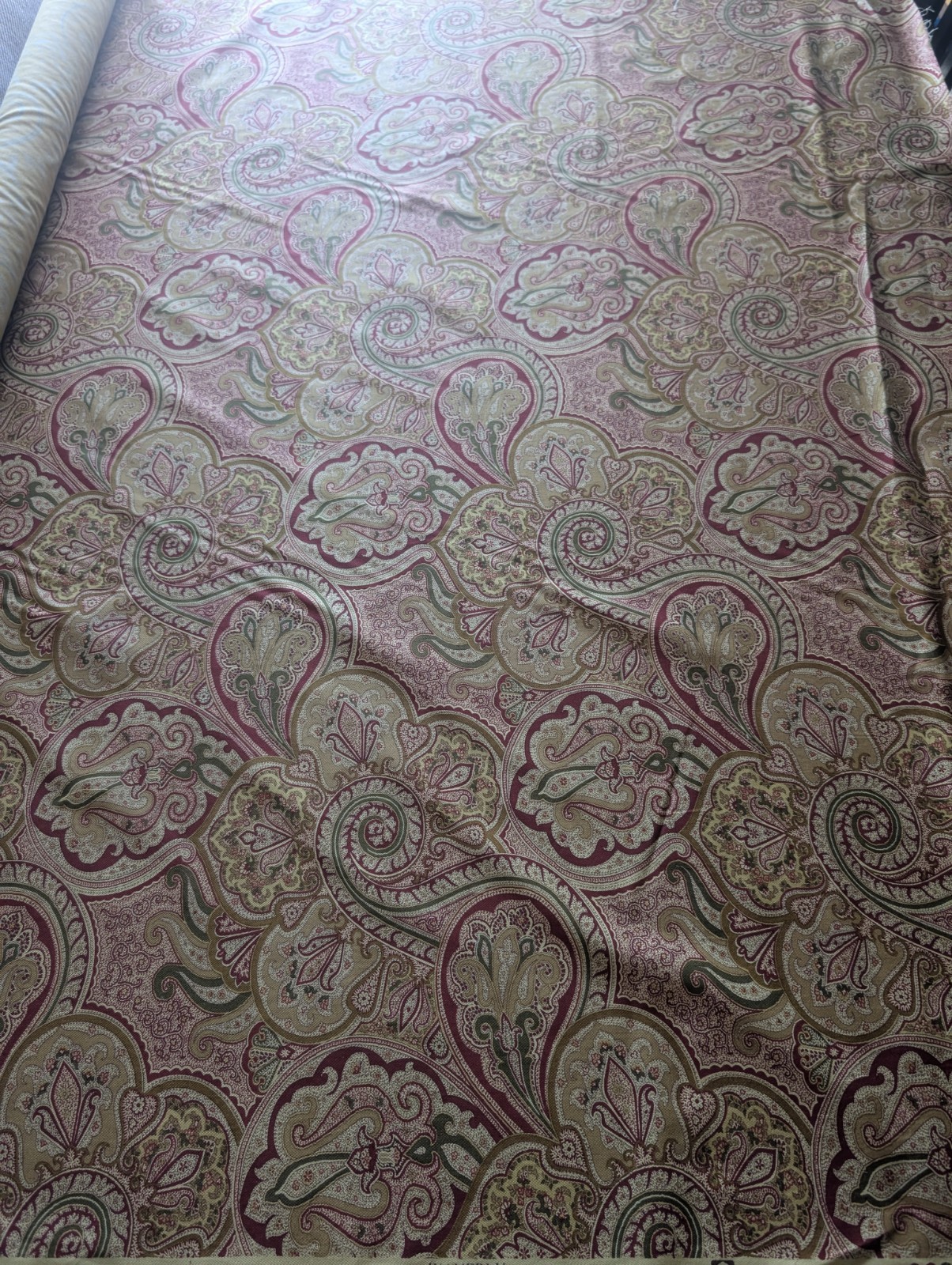 Waverly Paddock Shawl Valance. 100% Cotton. Fabric By The Yard . 55″ Wide