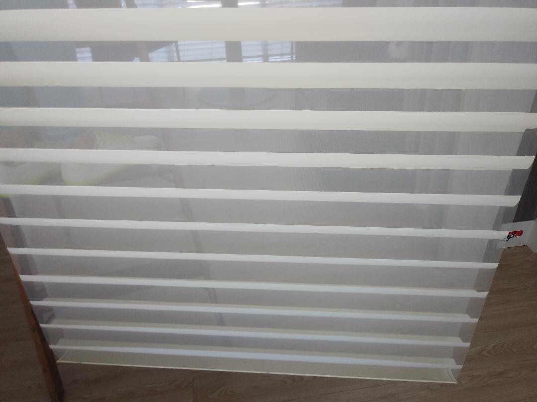 Hunter Douglas Silhouette 3″ Bonsoir Moonlight Shades
