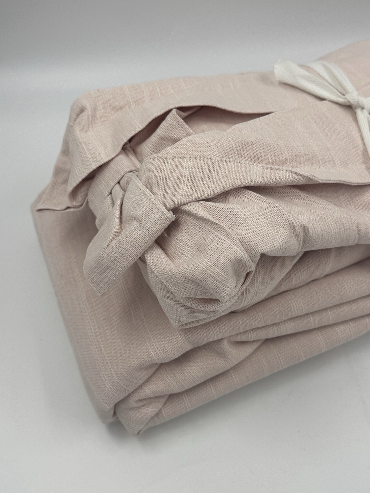 NWOT Pottery Barn Kids Evelyn Bow Valance Blackout Curtain Blush Pink 44×96
