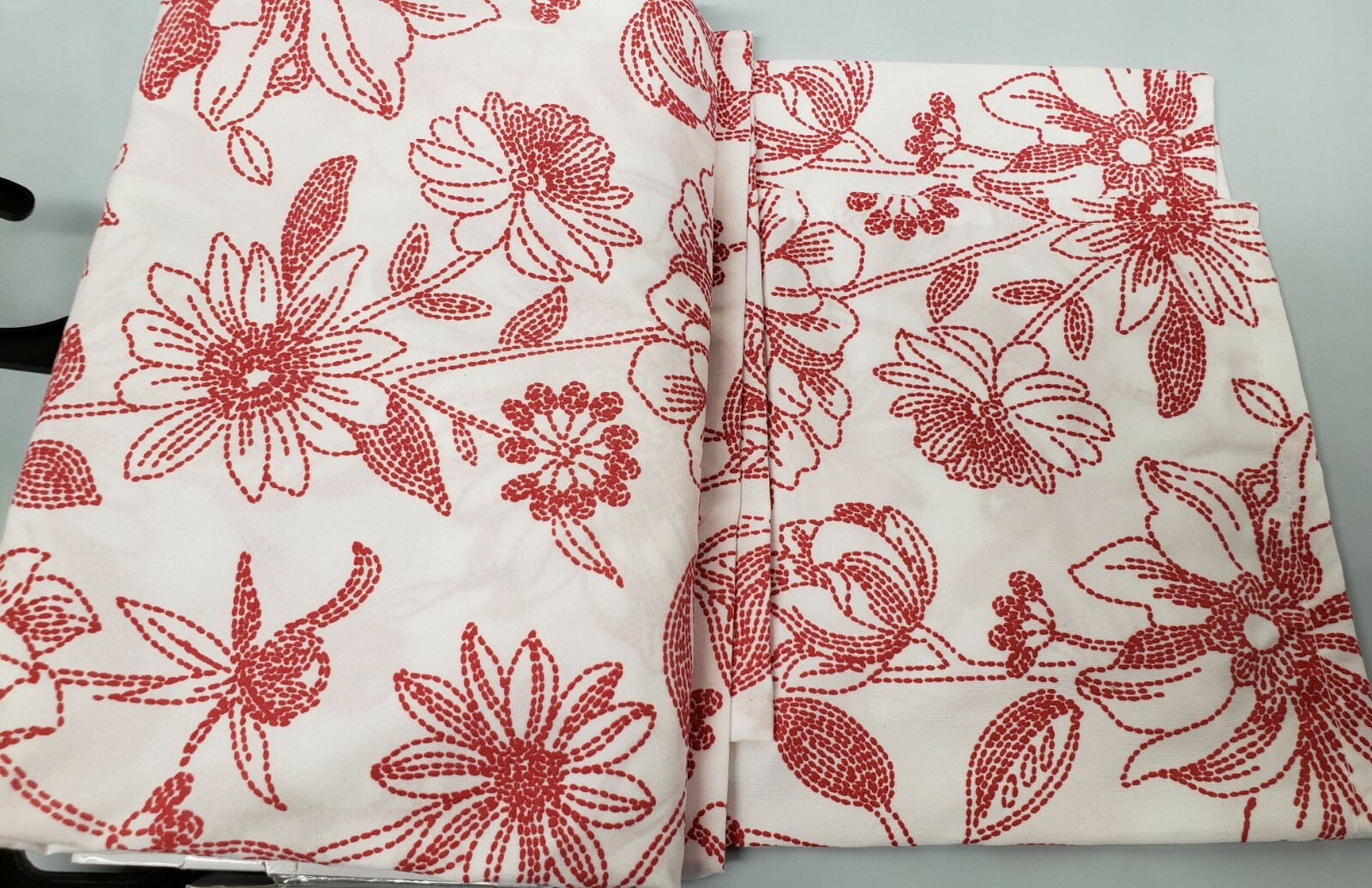 Kitchen Window Curtains Set:2 Tiers(28×36″)&Valance(56×15″)RED FLOWERS,AMELIA,RH