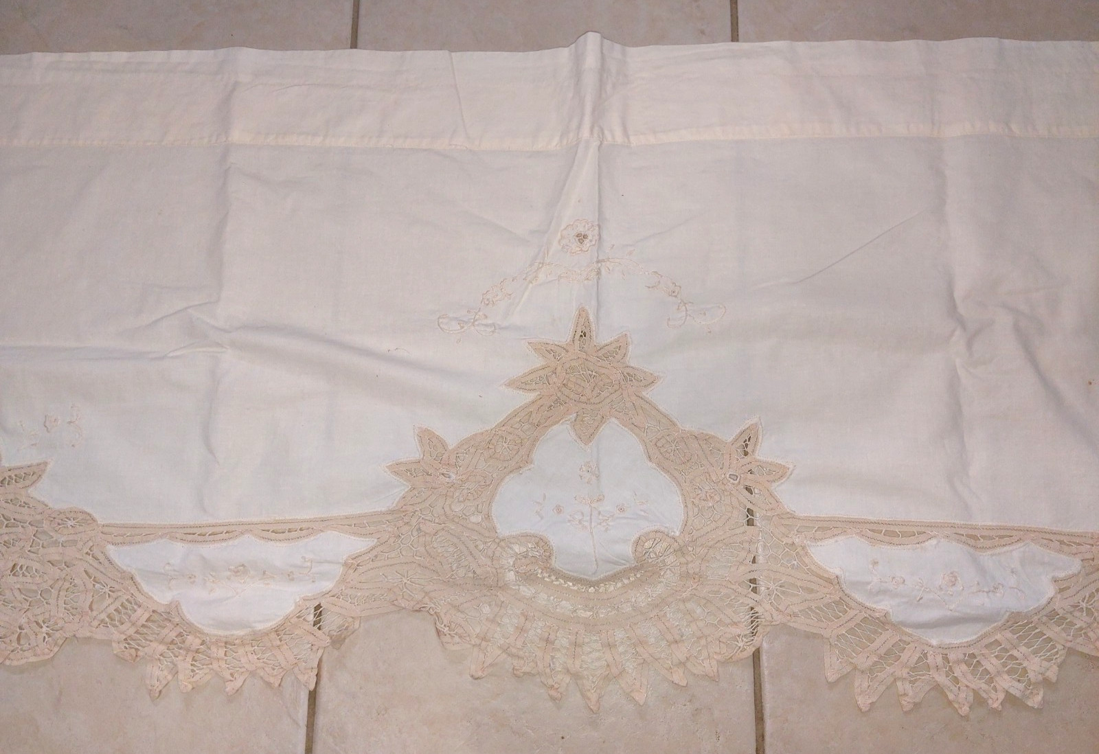 Vtg Battenburg Lace Cotton Window Valance Cream & Ecru 84″ x 19.5″ VGC