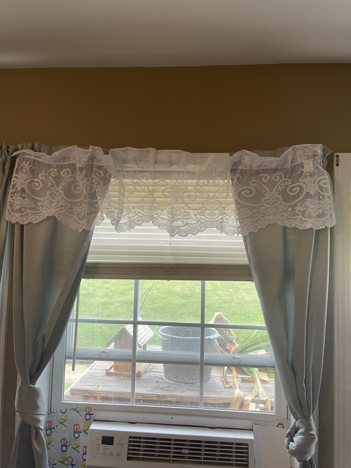2x While Window Short Magnetic Curtain Lace 100% Polyester (“Magnetic”)