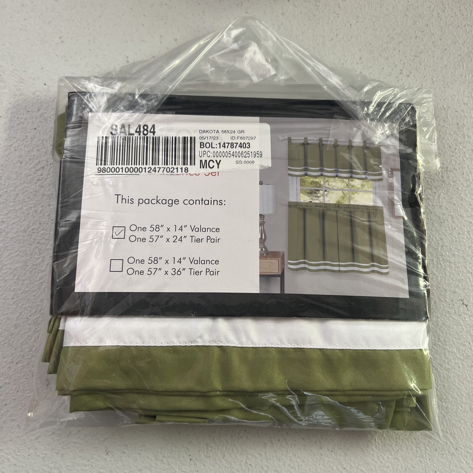 Dakota 3 piece Tier & Valance Set 58×14 in + 57×24 in Dakota Green ✔️