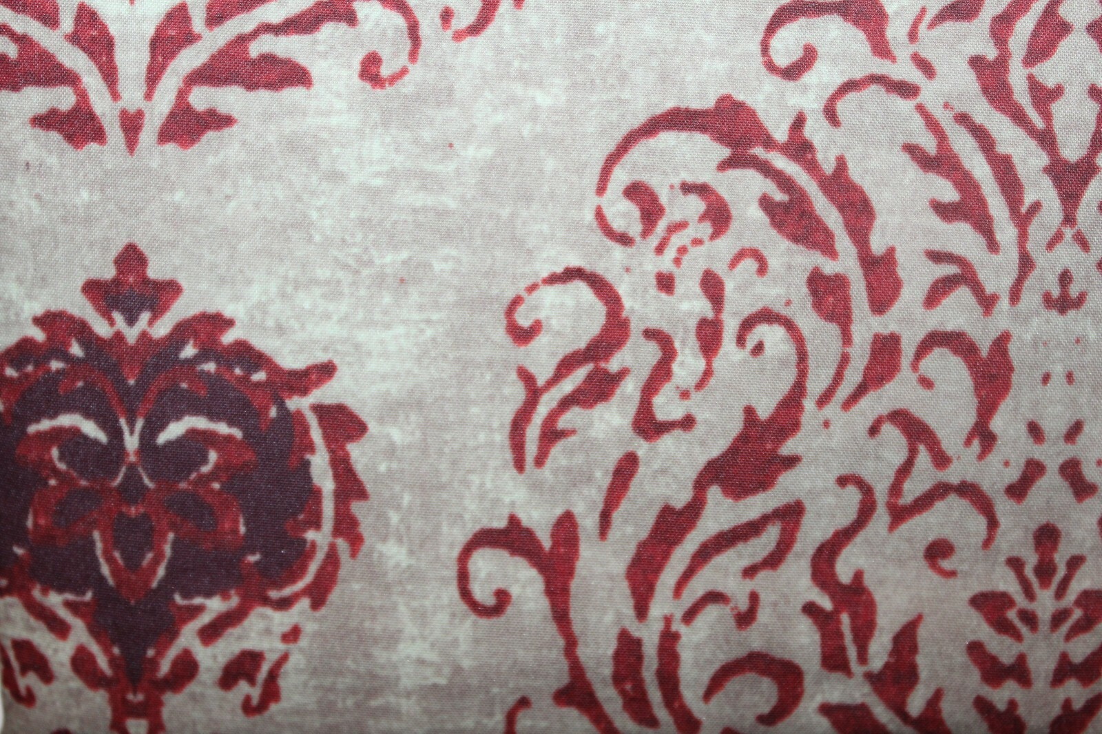 Essential Home ONE Grommet Panel – Dean / Medallion Red 40×84″