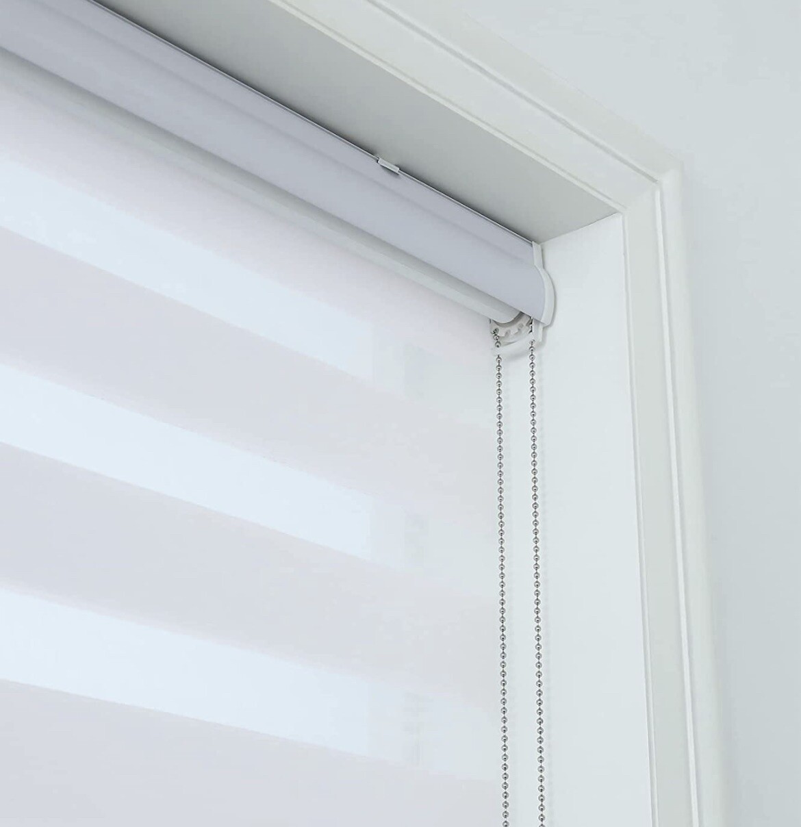 Horizontal Window Shade Blind Zebra Roller Blinds 33.5”* 68” White
