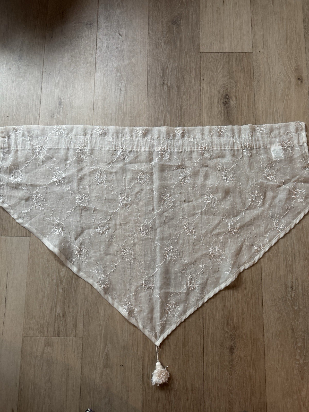 Lot of 6 Croscill Champagne Ascot Valance 40″ x 25″ Window Treatment Sheer