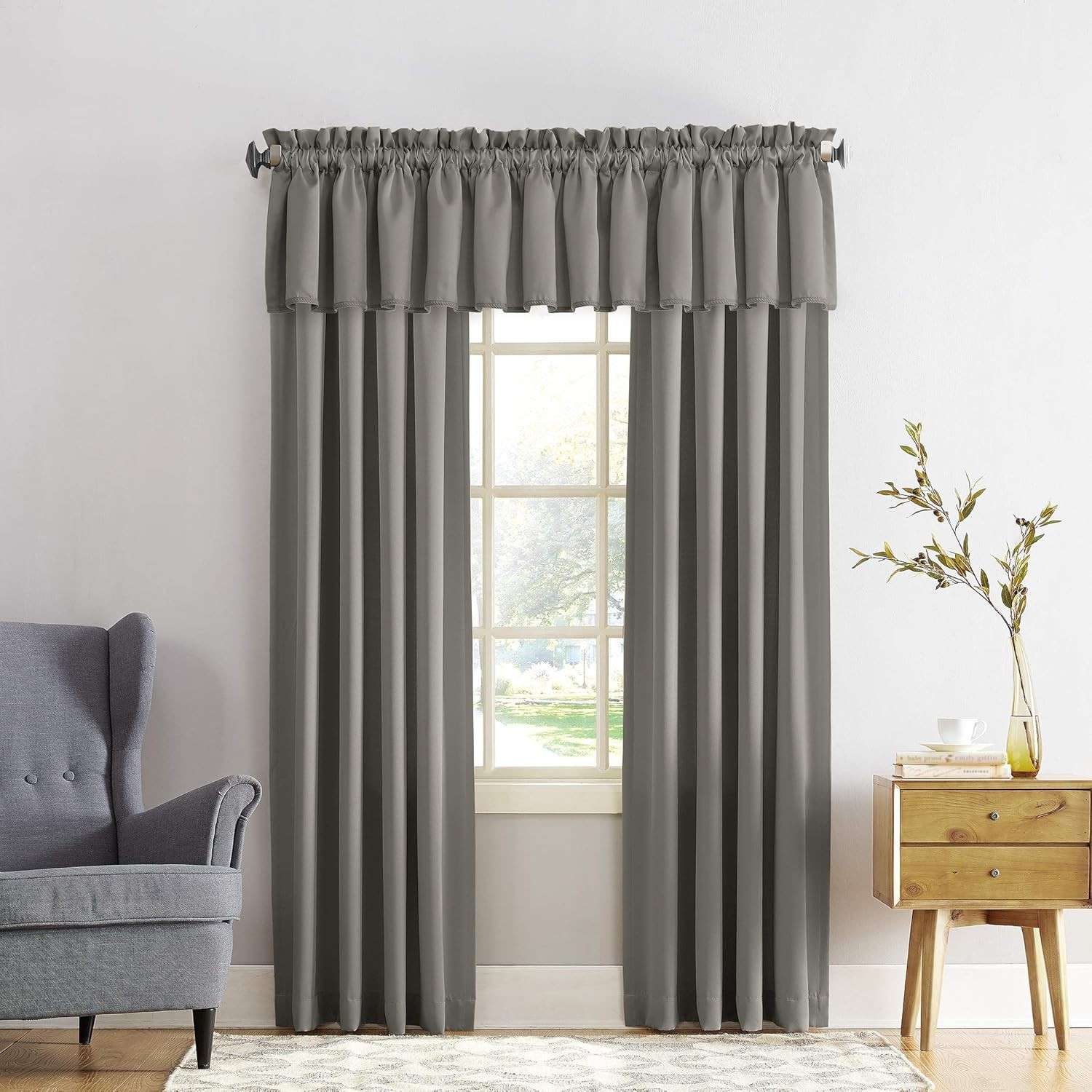 Energy Efficient Rod Pocket Curtain Panels in Solid Gris for Home Decor
