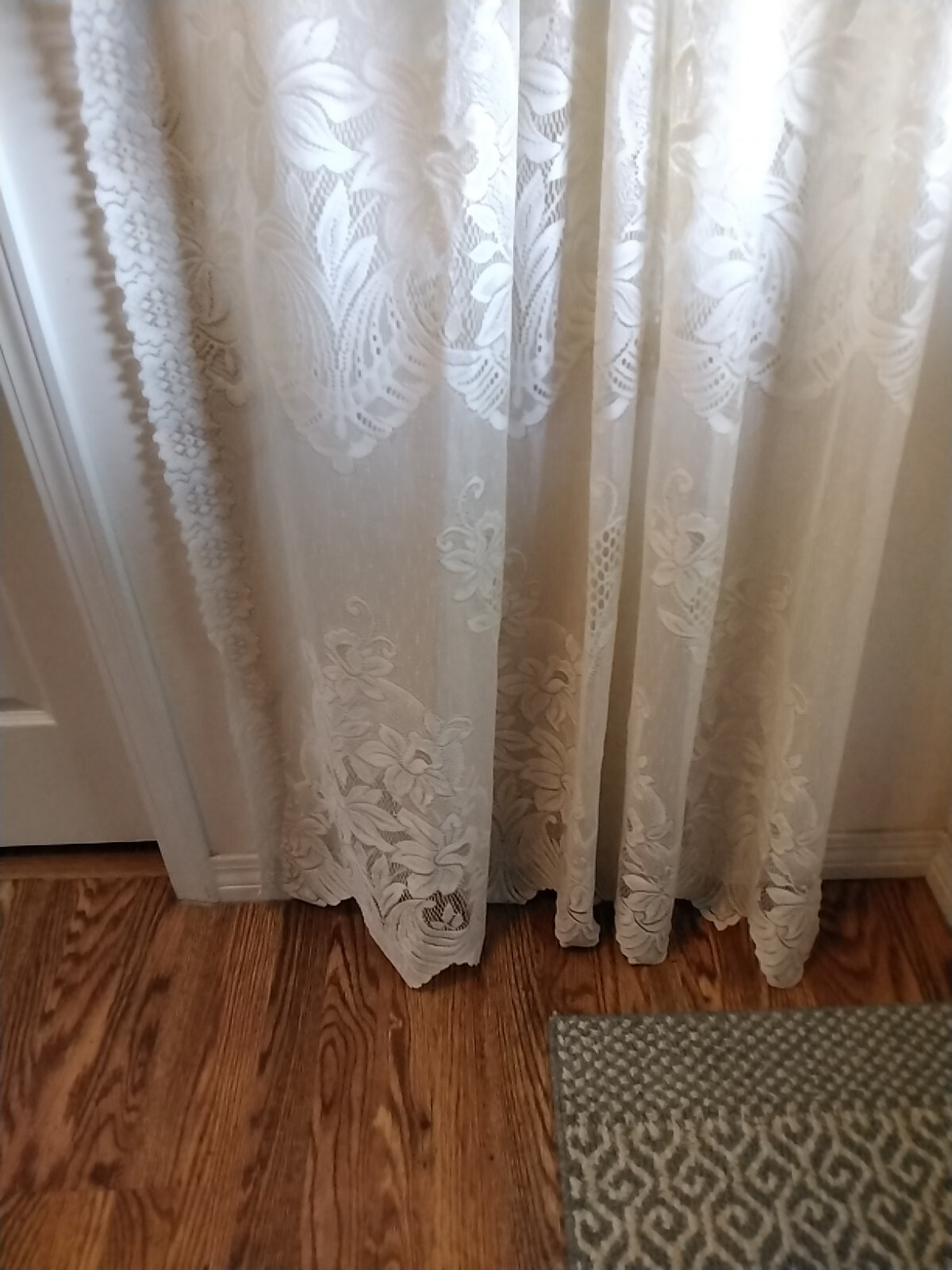 Light Cream Floral Lace Curtain Panel Rod 58″ Long x 55″ Wide