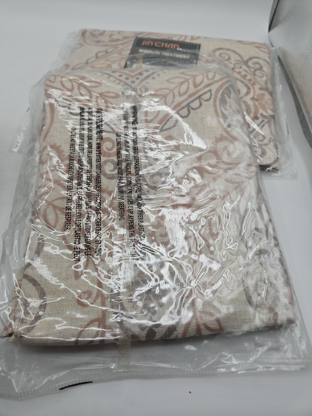 2 Jin Chan Window Treatment, 45L , Brown And Tan With Design, New