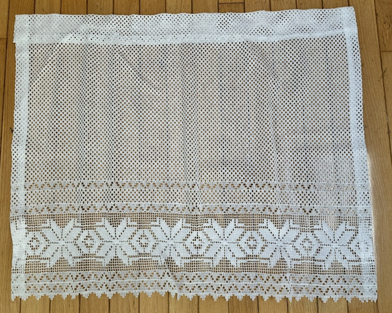 Unbranded white lace floral 2 panels each measuring W. 30″ L.23″