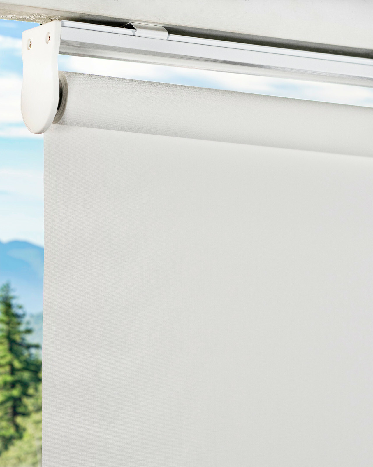 CHICOLOGY Room Darkening Snap-N’-Glide Cordless Roller Shades 31×72 31W X 72H in