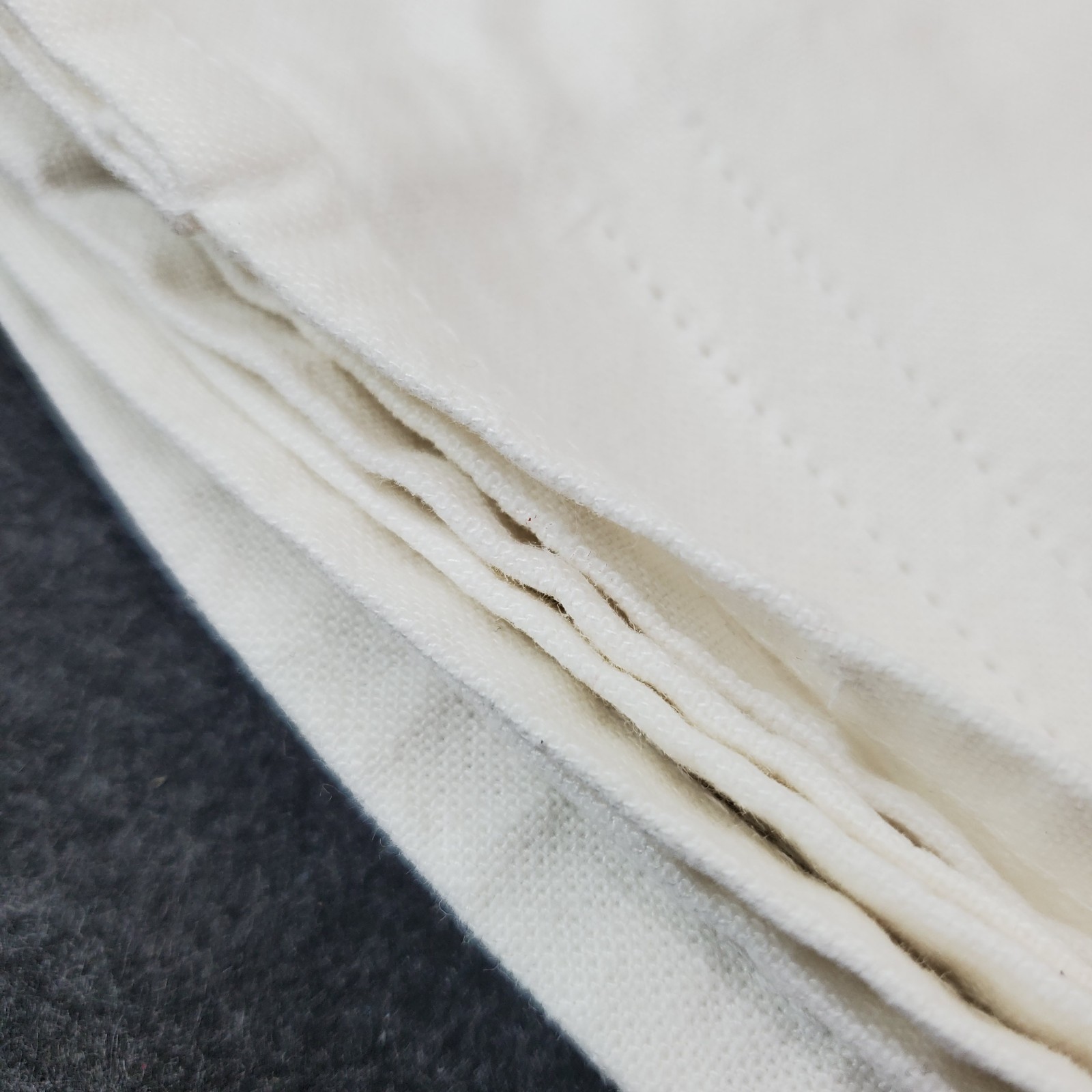2 Vtg White Rod Pocket Curtain Panels Cotton or Linen 27×34″ Each 54″ Wide Total