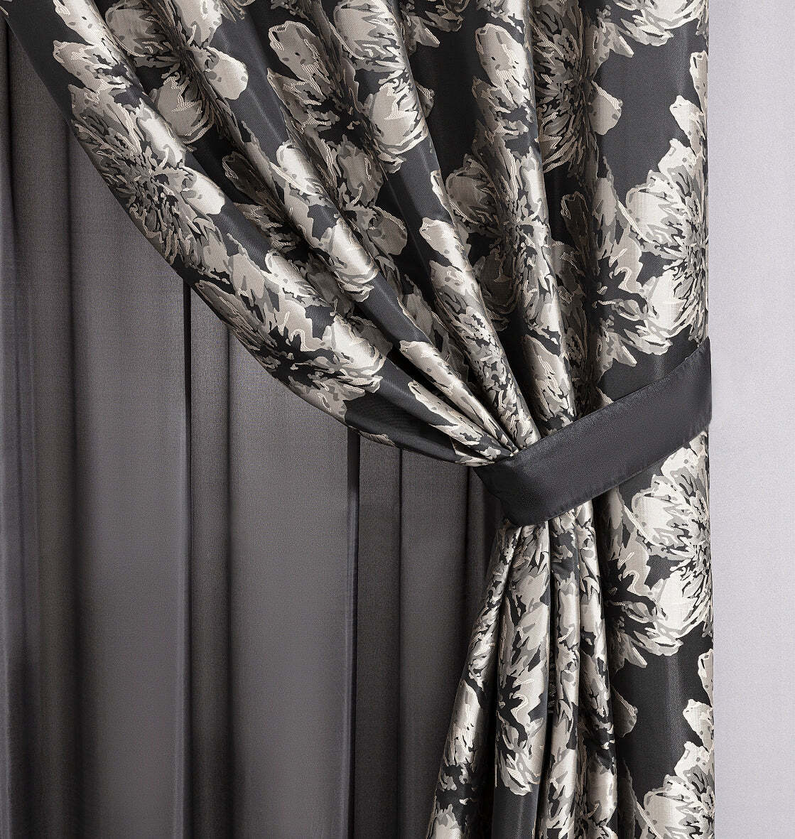 Chezmoi Collection Kelsey 4-Piece Black Gold Jacquard Woven Hibiscus Curtain Set